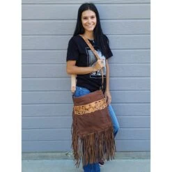 American Darling Conceal Carry Leather/Tool/Fringe Messenger Bag 9 American Darling Conceal Carry Leather/Tool/Fringe Messenger Bag -Western Cowboy Equipment Store 20210823 151433copy scaled