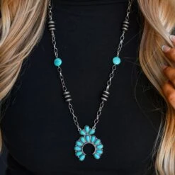 Link Chain With Turquoise Naja Pendant